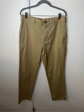 Croft & Barrow Men’s Classic Fit Pants | Khaki | 32x30 | GUC